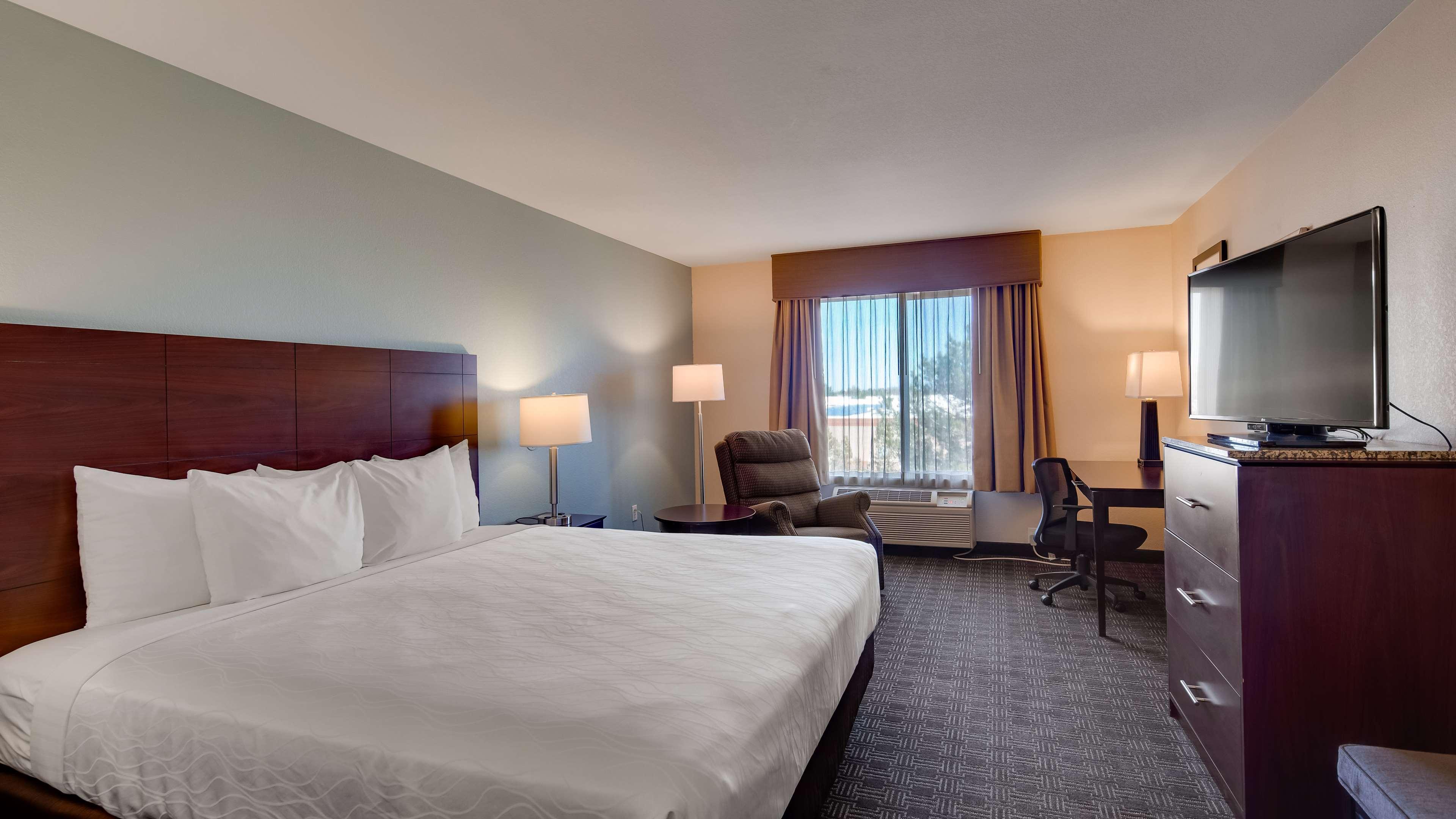 Western Gateway & -