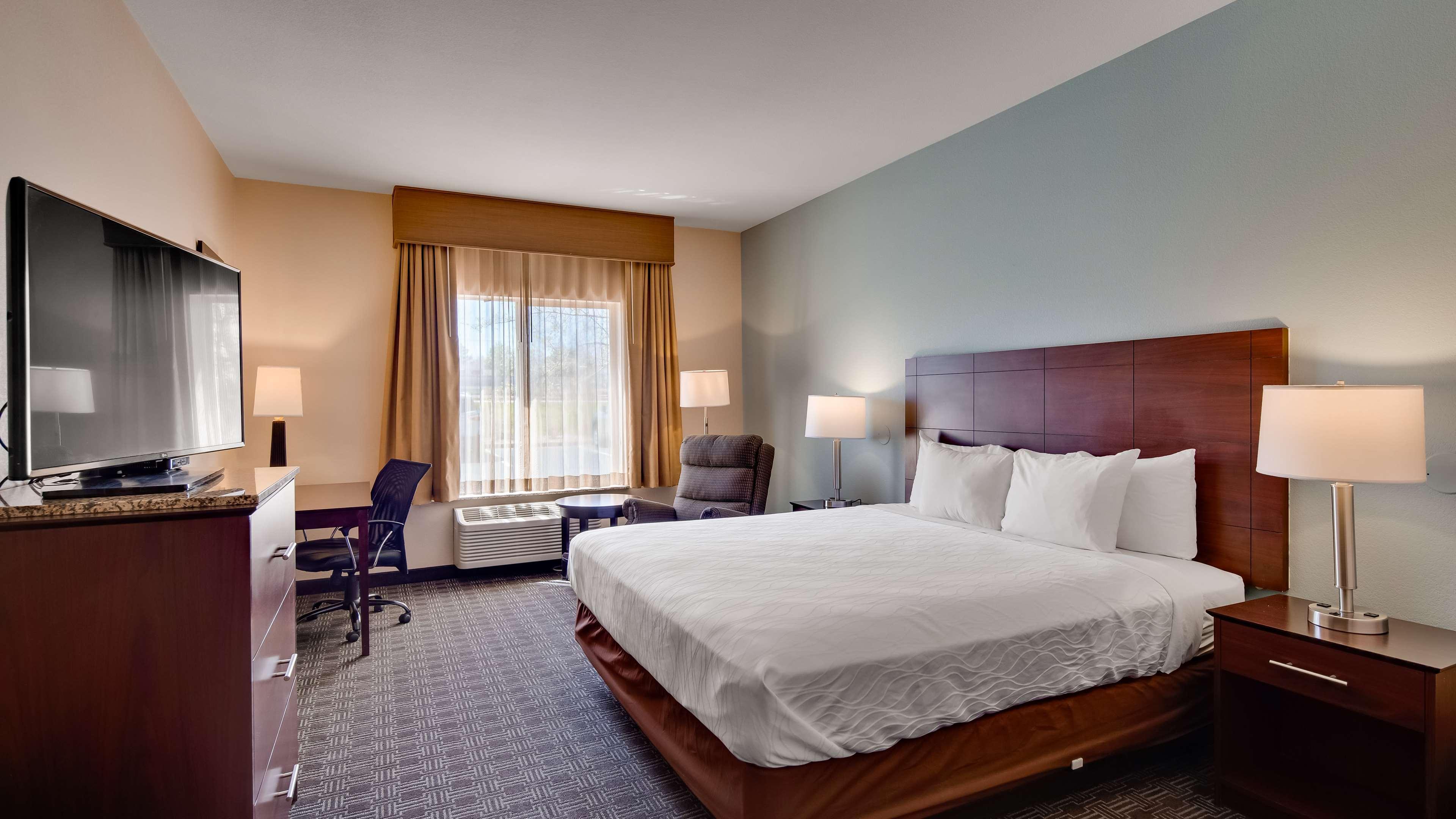 Western Gateway & - Hotel