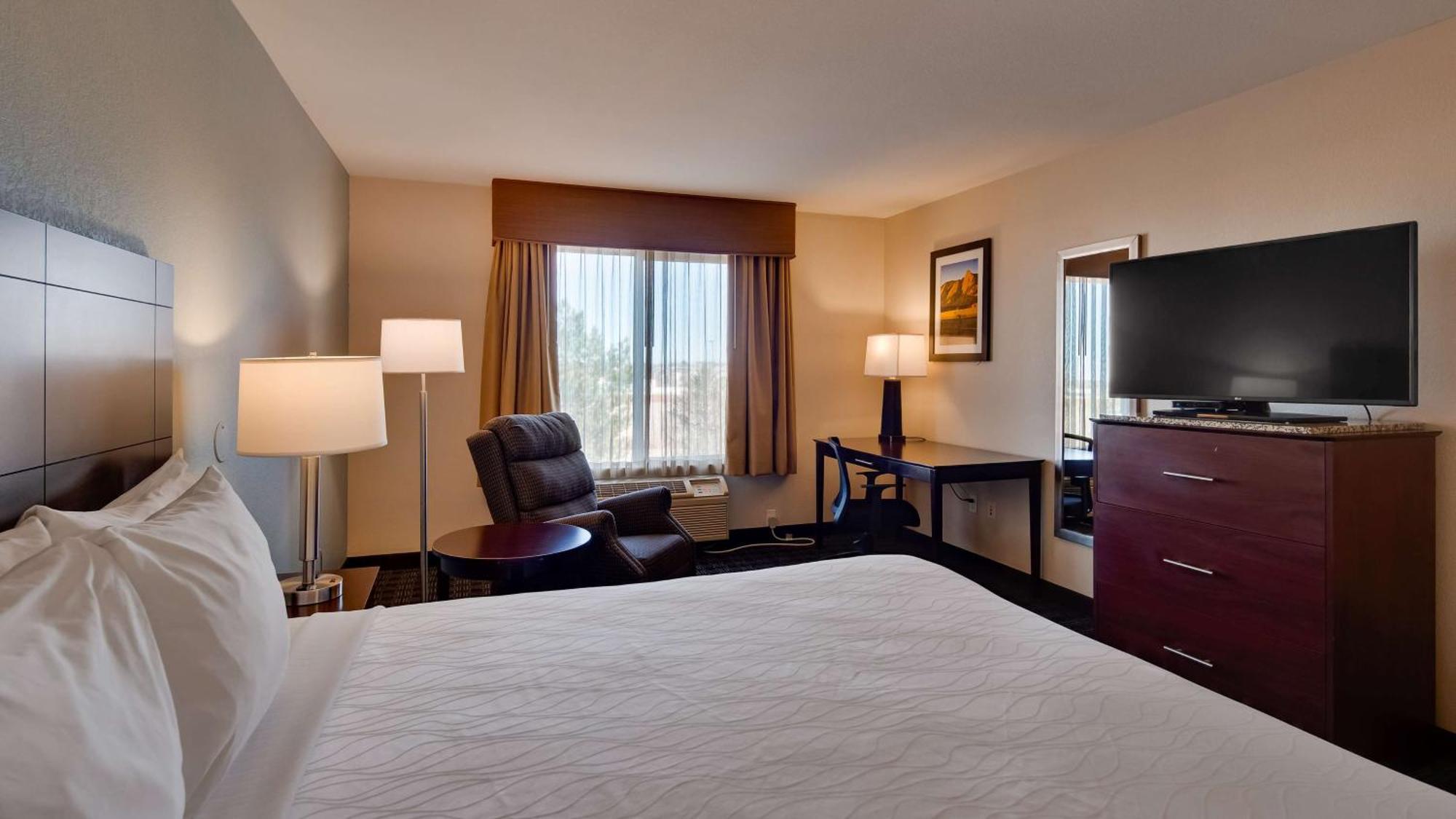 Hotel Western Gateway & - Aurora