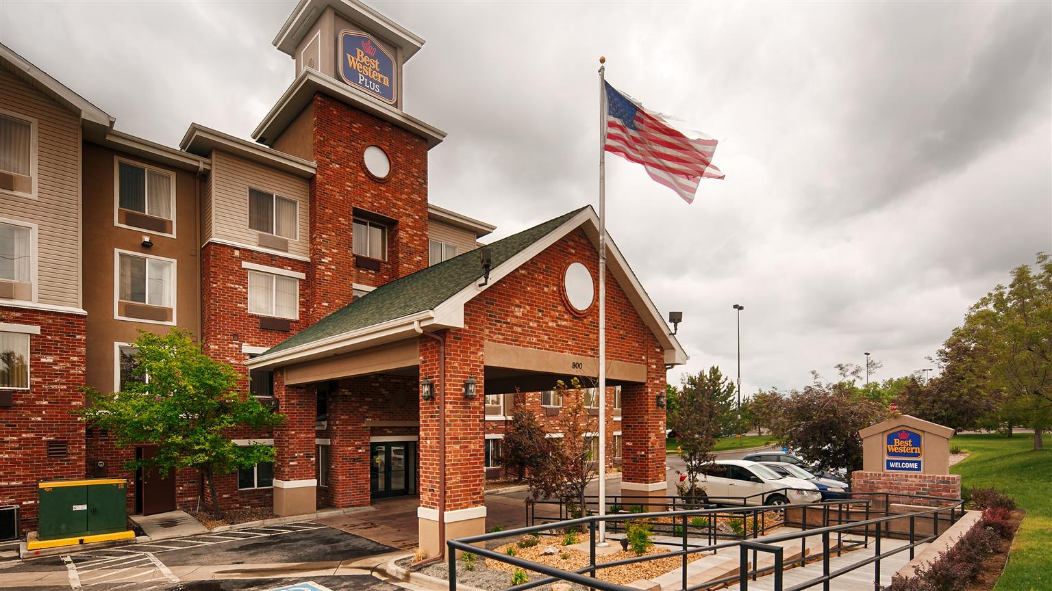Hotel Western Gateway & -