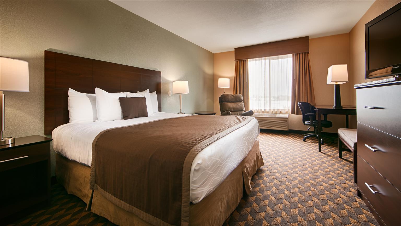 Western Gateway & -