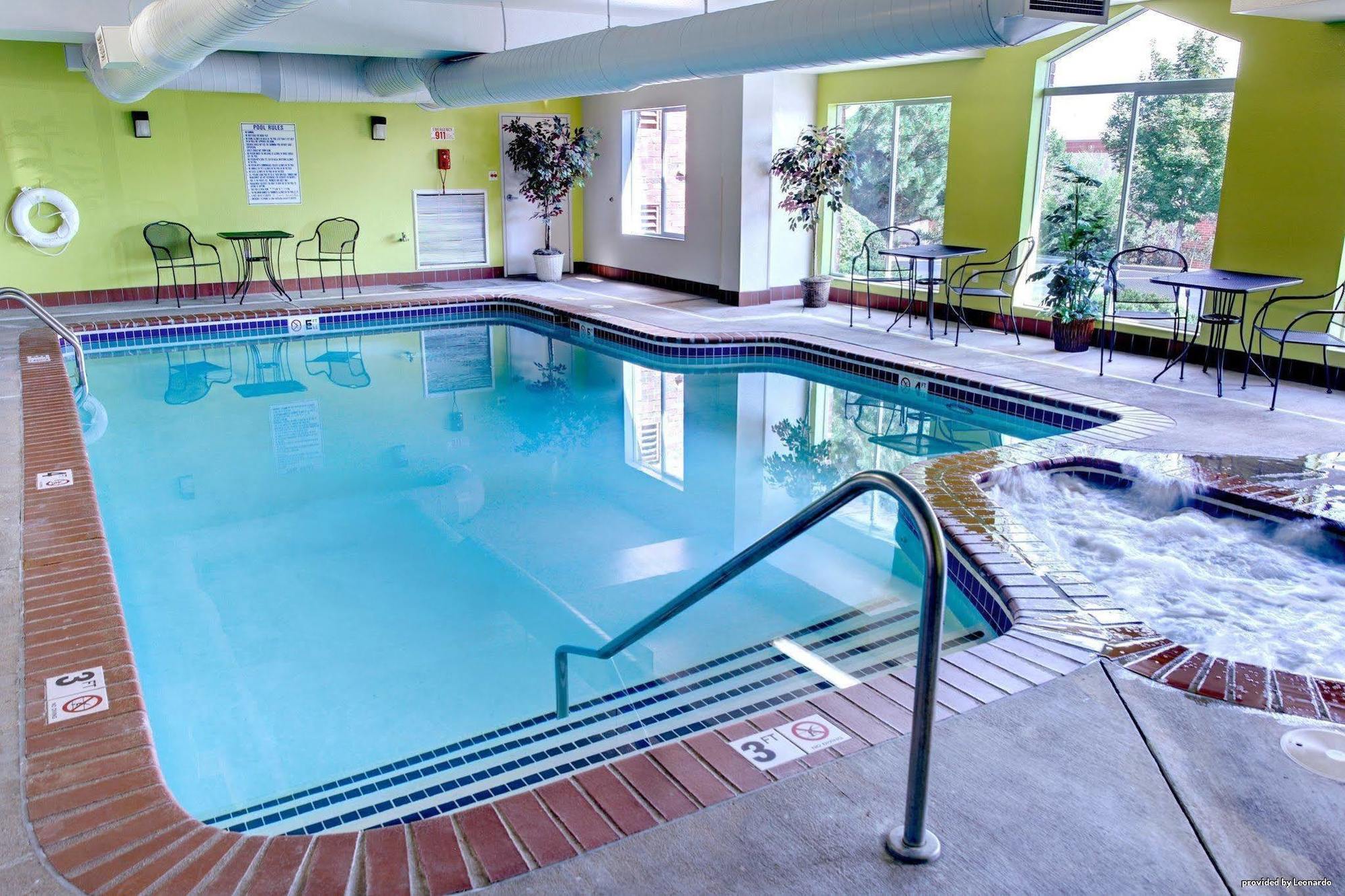 Hotel Western Gateway & -